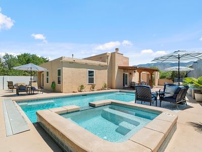 10313 Camino Del Oso NE, Albuquerque, NM, 87111