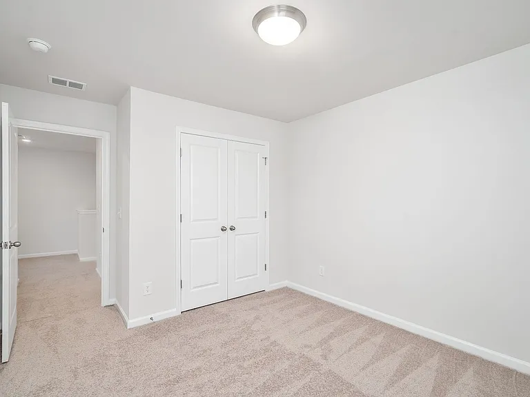 775 Justify Loop — Photo 16