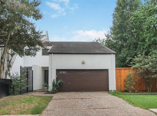 1735 Norfolk St, Houston, TX 77098