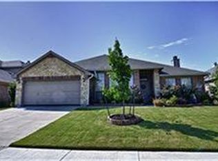 1516 White Willow Ln, Arlington, TX 76002
