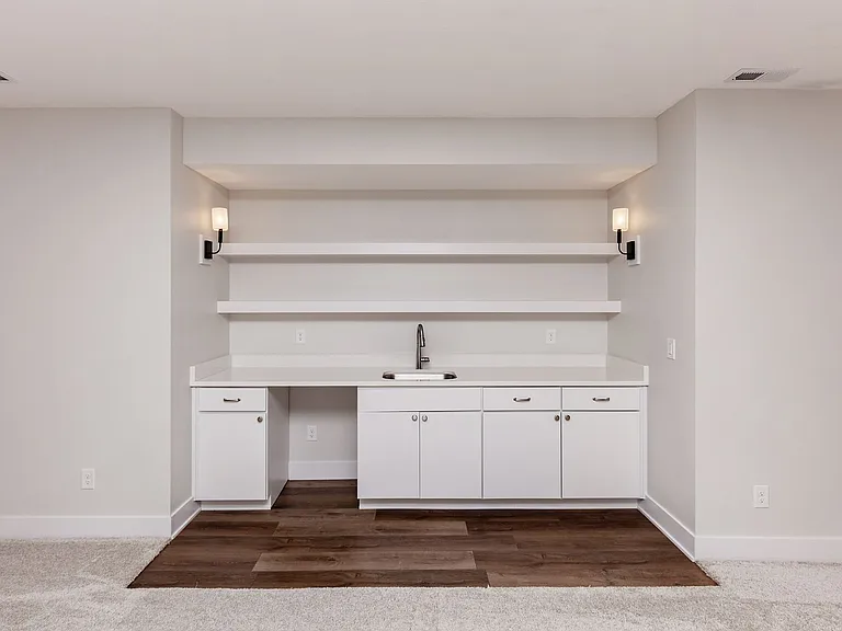 5901 NE Sherman Dr — Photo 21