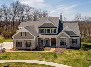 169 Belle Maison Ln, Creve Coeur, MO 63141