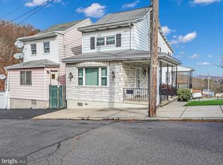 349 Chestnut St, Saint Clair, PA 17970