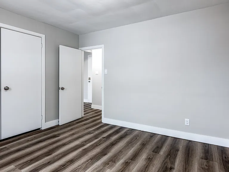 364 Grey St #7 — Photo 12