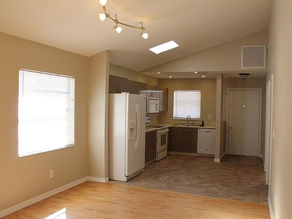 4th image of 4916 Tampa Downs Blvd