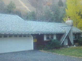 1977 S Holiday Hills Rd, Springville, UT 84663