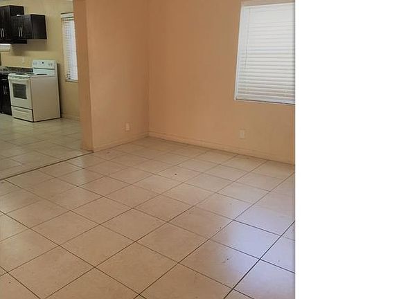 3rd image of 610 NE 35th St #1