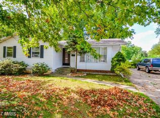 1009 Lynn St SW, Vienna, VA 22180