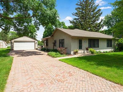 6720 Winsdale St, Golden Valley, MN, 55427