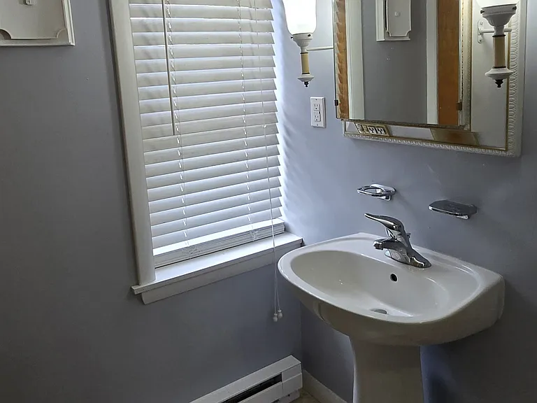 248 W Hazard St — Photo 11