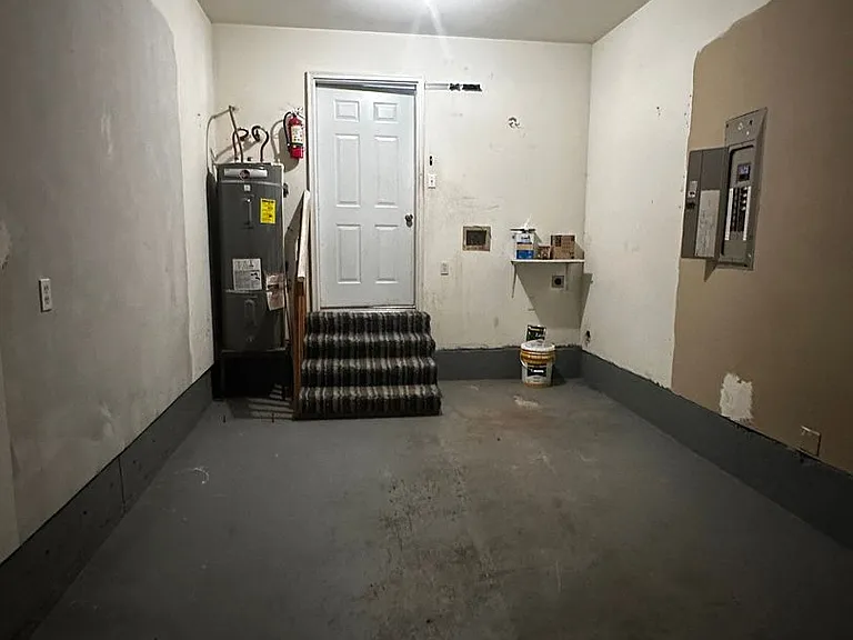 3113 NE Flintlock Pl — Photo 28