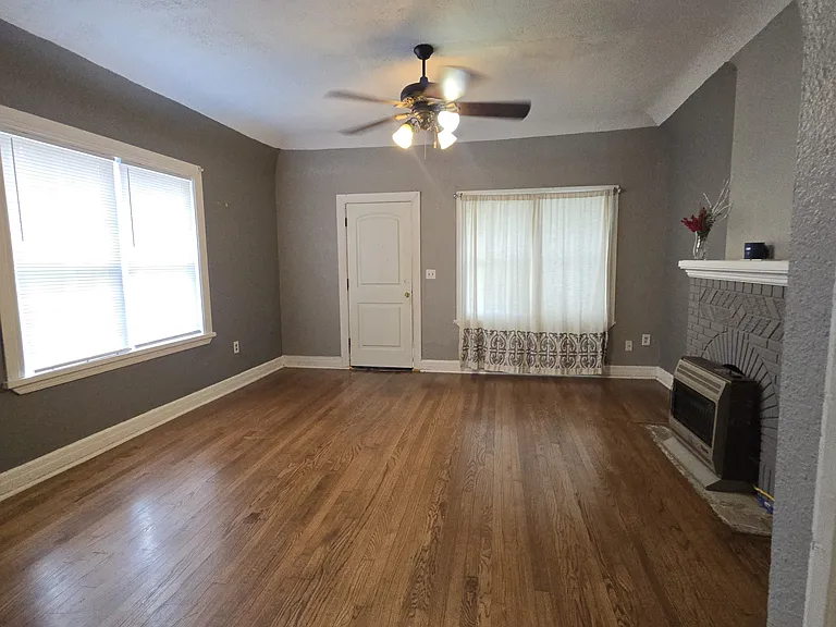 1125 NW 27th St #1 — Photo 11