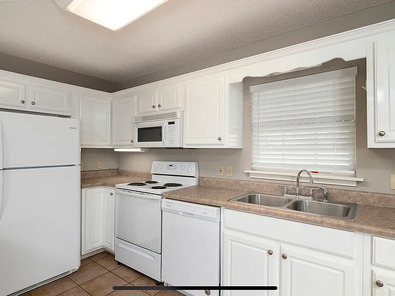 137 Private Road 3088 — Photo 5