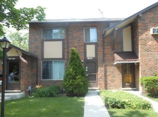 18W028 14th St, Villa Park, IL 60181