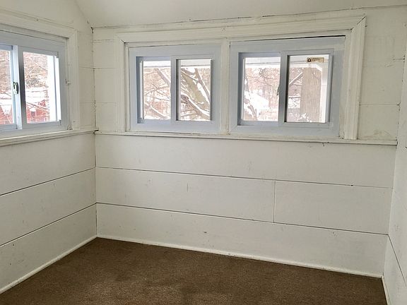 2nd image of 703 Spencer St NE #2