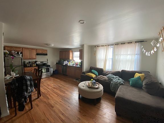 4th image of 511 1st Ave APT 2E