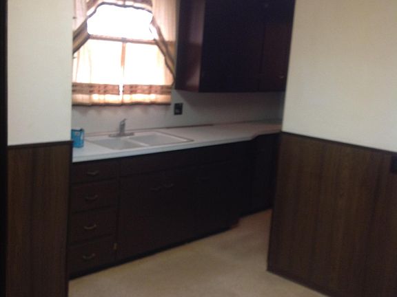 2nd image of 18 Crown St