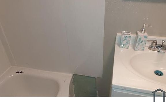 2nd image of 7532 Everett Ct
