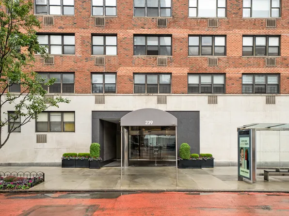 239 East 79th Street image 9 of 11