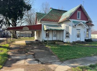 4 W Water St, Cloverdale, IN