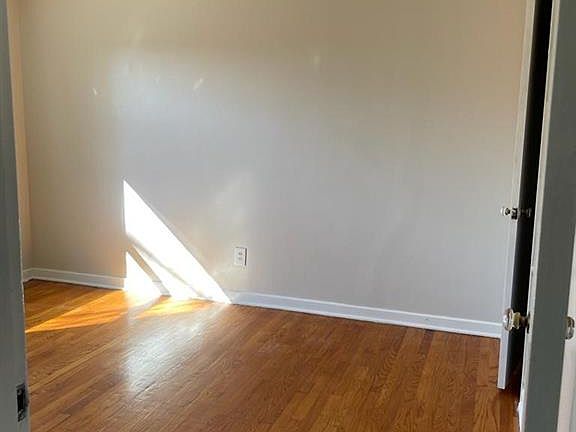 5th image of 781 Clanora Dr APT 7