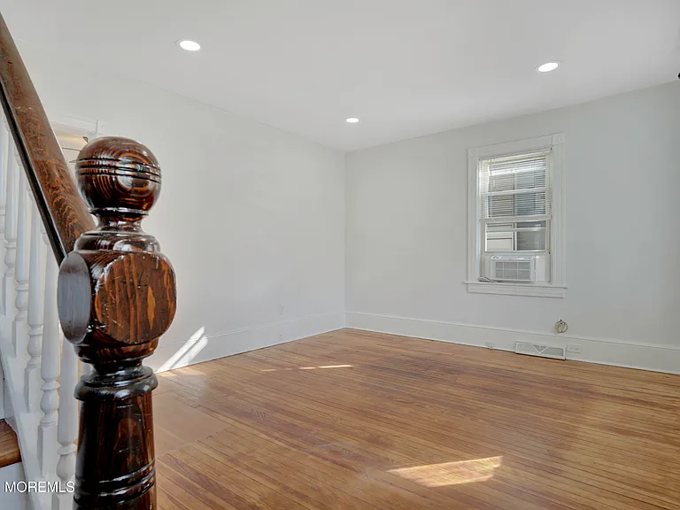 52 Leonard St — Photo 5
