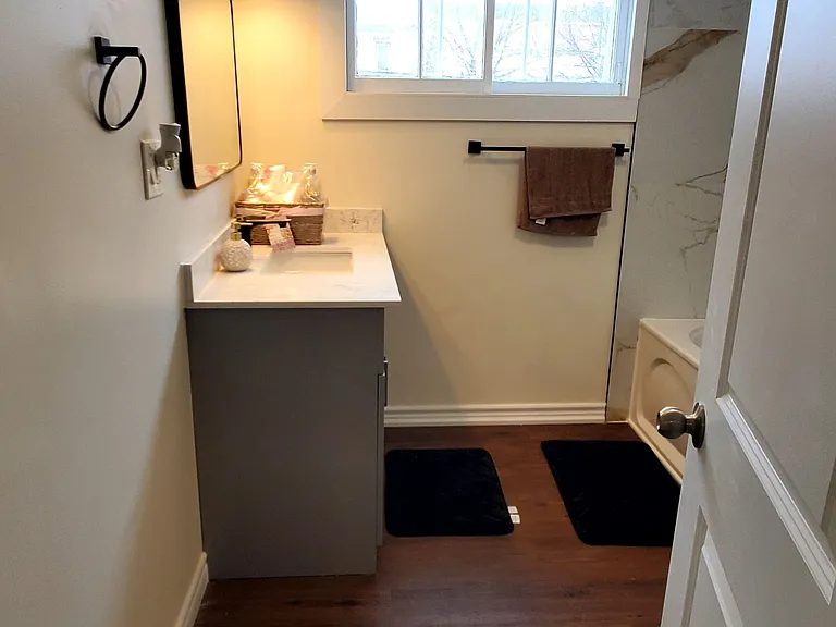 244 Albert St W — Photo 11