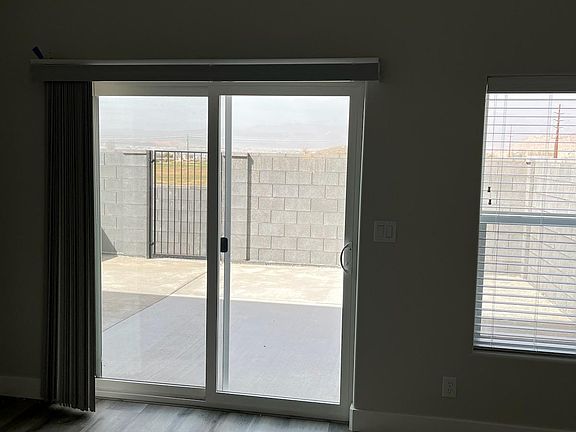 5th image of 3879 Platinum Dr #20