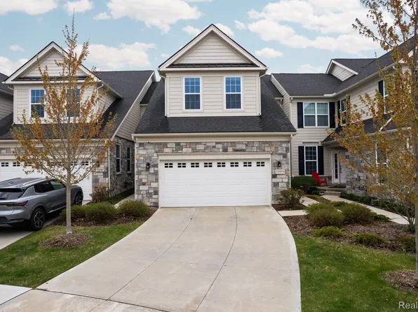 23959 Seminole Ct, Novi, MI 48375