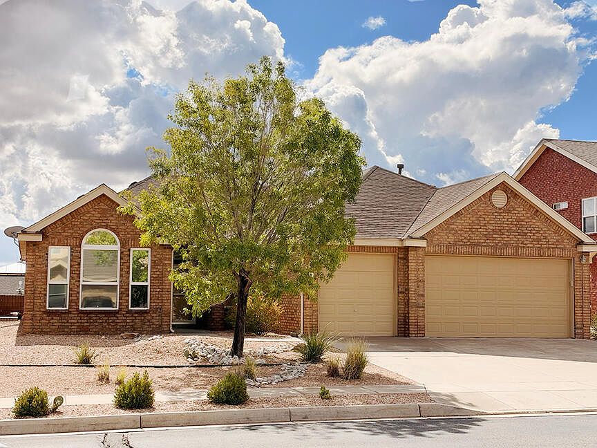1st image of 2606 Corte Palos SE