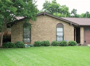 2214 Darrell Ct, Irving, TX 75060