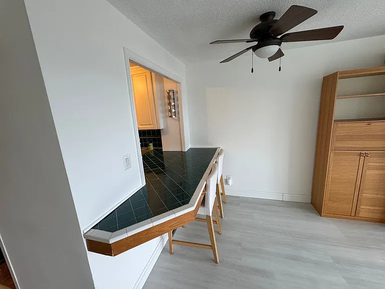 1330 New Hampshire Ave NW — Photo 9
