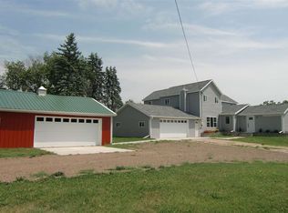 E8744 Briar Bluff Rd, Reedsburg, WI 53959