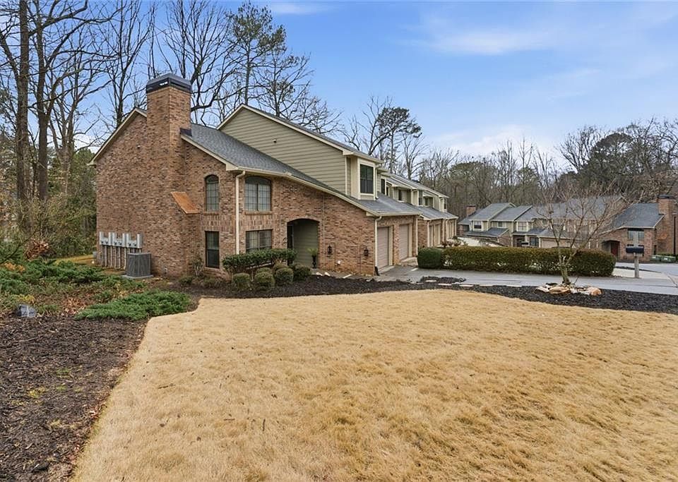 A*様 house on the hill Checker 90 90 Brook Hill Road, Hamden, CT 06514 | MLS #24158710 | Zillow
