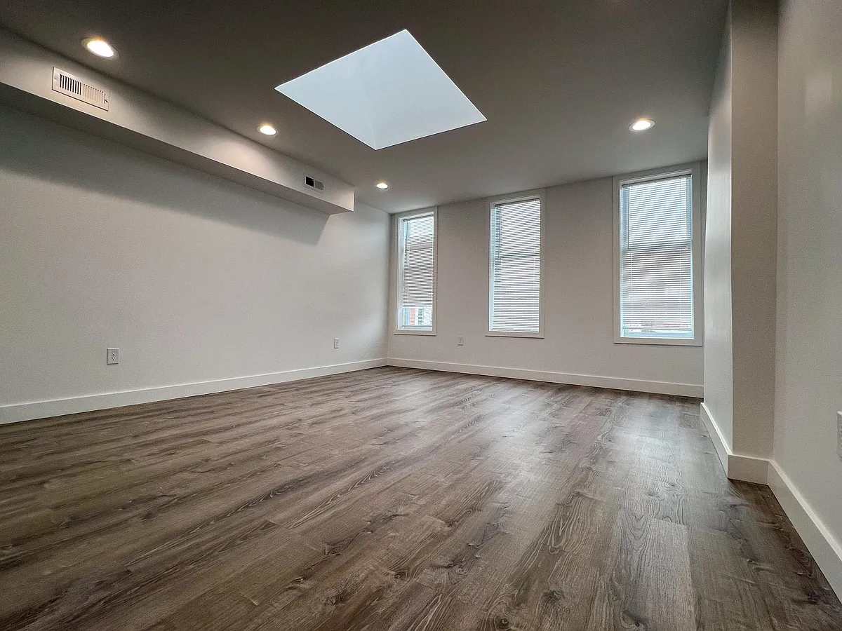 Building Photo - 454 E Fort Ave #2