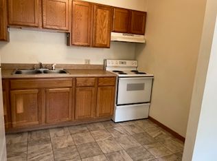 215 Spruce St APT 213, Vermillion, SD 57069