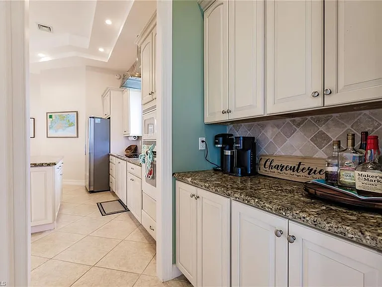 950 Snowberry Ct — Photo 16