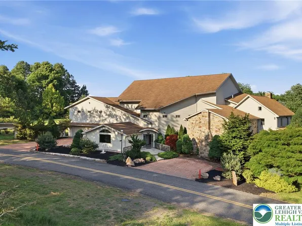 6271 Batman Rd, Zionsville, PA 18092
