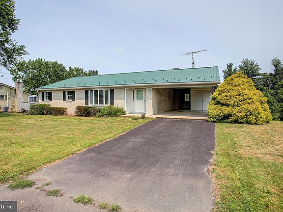 5th image of 6404 Hillcrest St