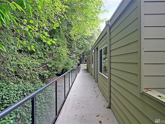 3rd image of 2949 76th Ave SE APT 82D