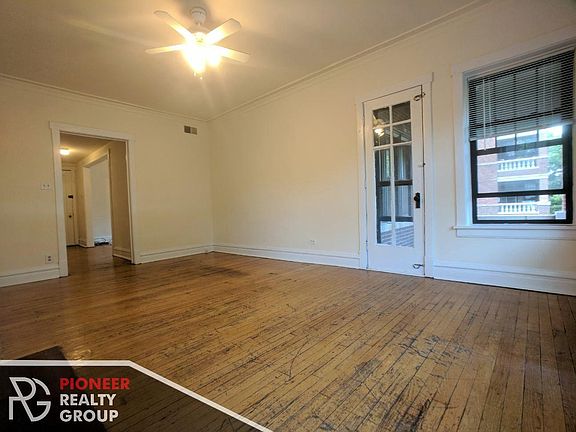 4th image of 2518 N Kedzie Blvd APT 1E