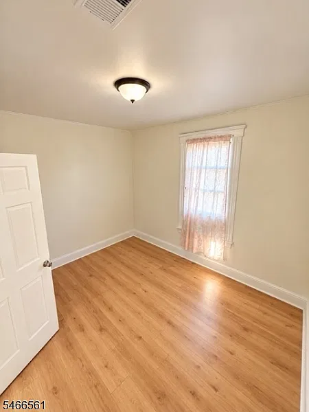 4 bed, 1.0 bath, $2,600 — Photo 4