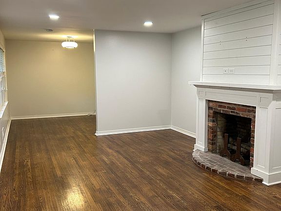 4th image of 1606 Winston St