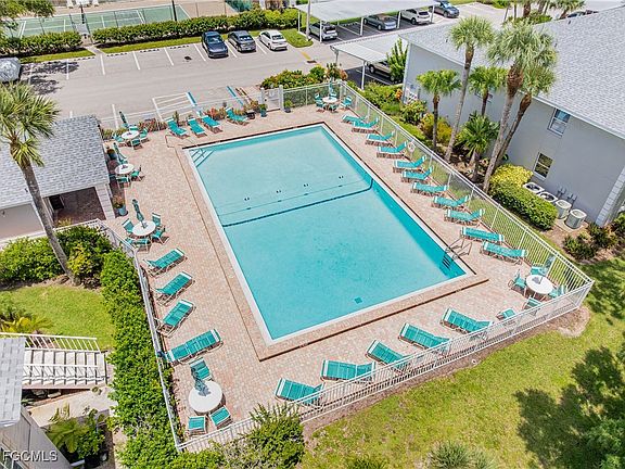 4th image of 14461 Summerlin Trace Ct APT 3