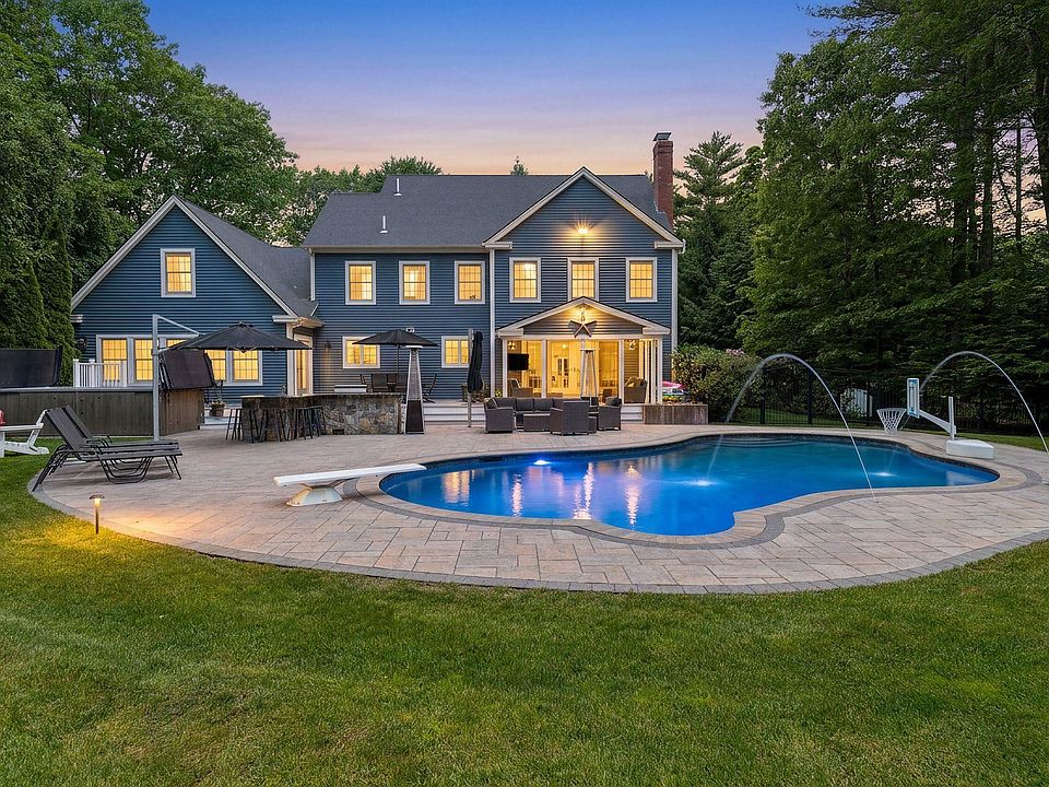 1st image of 49 Sleepy Hollow Drive