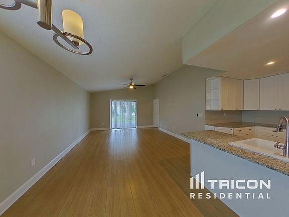 4th image of 3606 W Iowa Ave