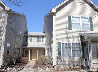 1806 Oslo Ct, Mundelein, IL 60060
