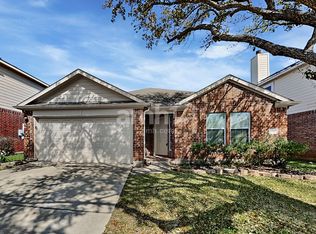 1914 Majestic Ln, Baytown, TX 77521