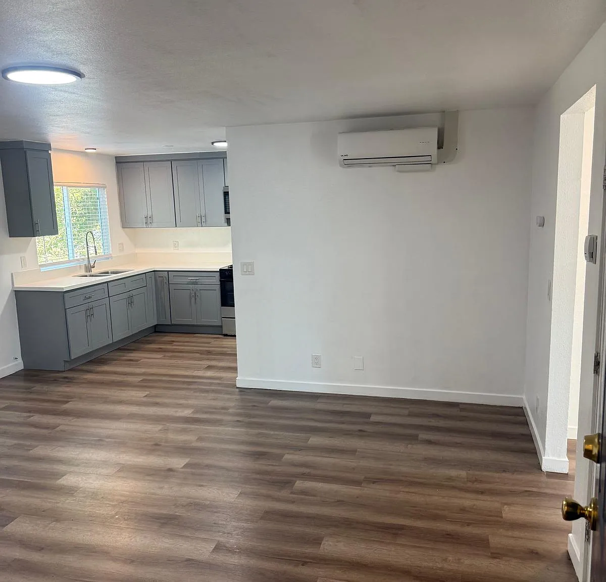 3755 Locke Ave. - #C — Photo 2