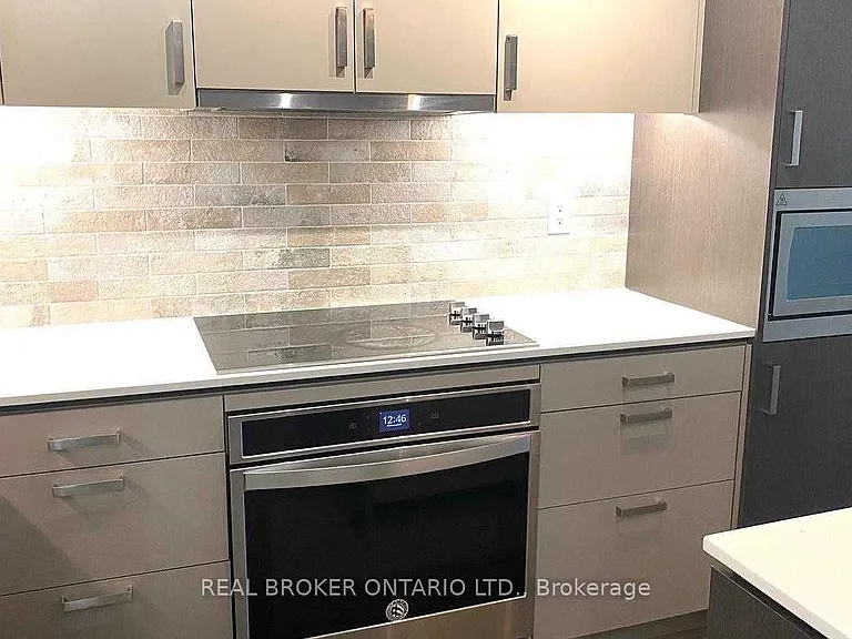 1575 Lakeshore Rd W #335 — Photo 3